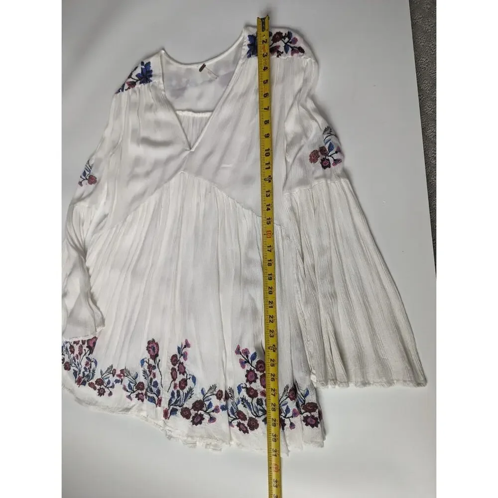 Free People Sz XS White Flowy Embroidered Floral Long Sleeve Shirt